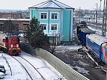 Тепловоз сошел с рельсов в Кузбассе