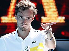 Русский избил сетку на Australian open