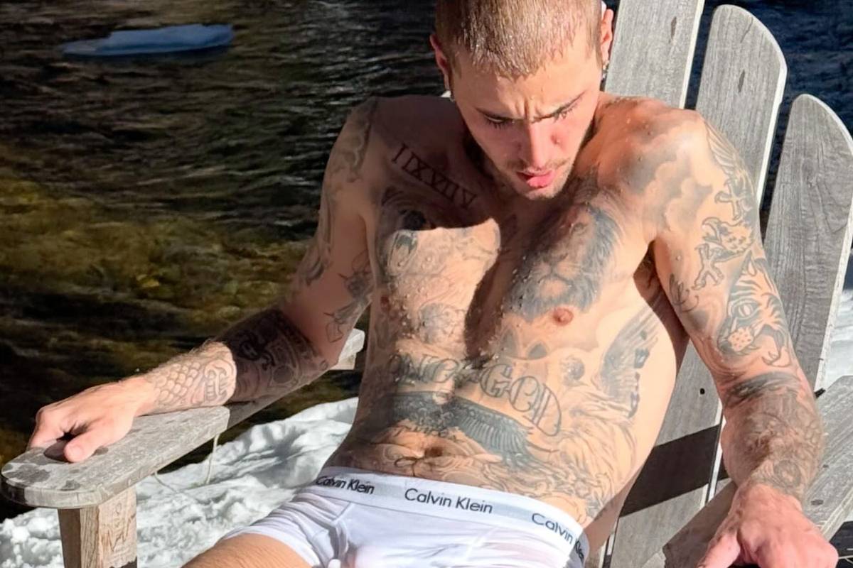 Justin Bieber Insta post Sims secret