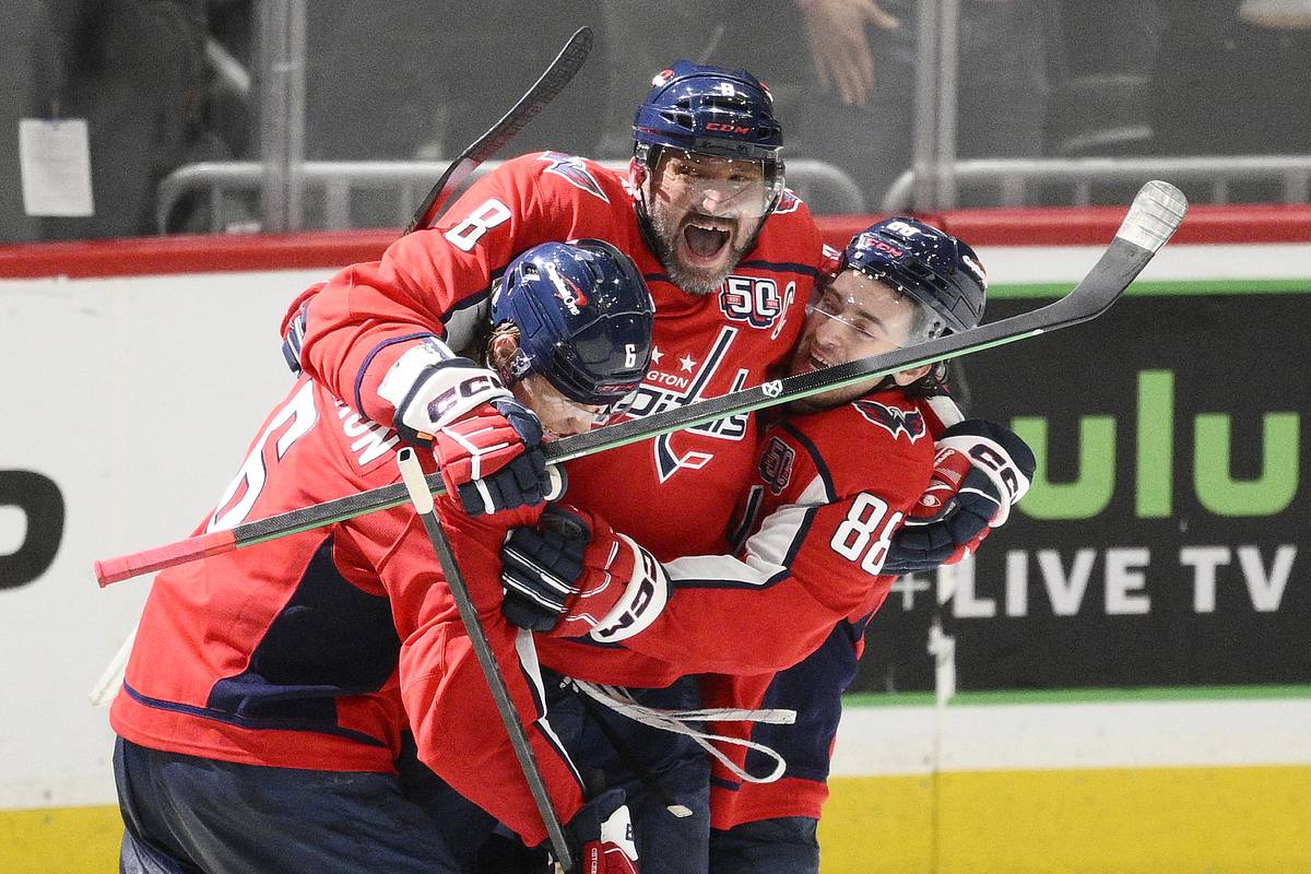 В Кремле прокомментировали повторение Овечкиным рекорда Гретцки