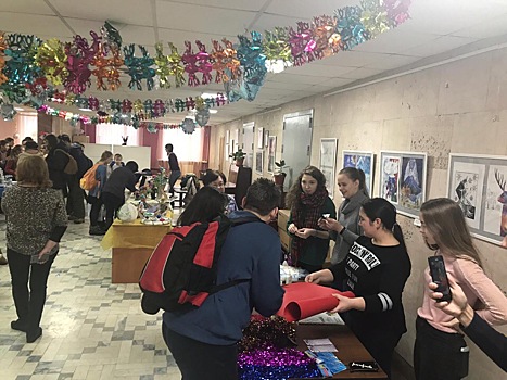 Представители Молодежной палаты Троицка приняли участие в новогодней ярмарке