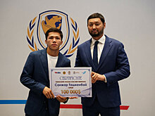 Казахстанские чемпионы мира по боксу получили по 100 000 долларов от президента федерации бокса