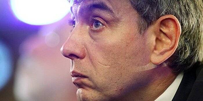 Драки, взрывы и ОМОН: 10 неожиданных историй о миллиардерах