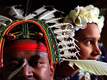 Любовь на краю света. Влюбленные сбежали от племени, запрещавшего им быть вместе: история австралийских Ромео и Джульетты