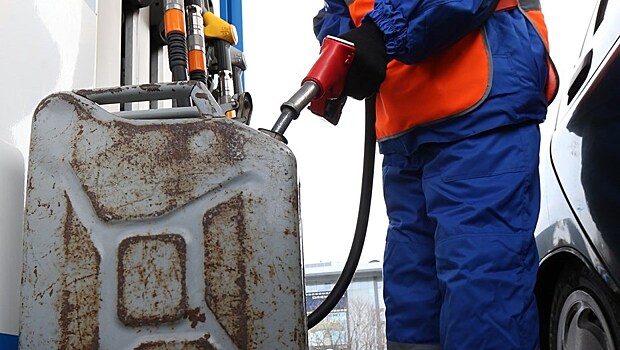 В Москве неожиданно перестали расти цены на бензин