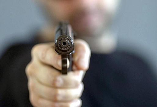 В Омской области один из посетителей кафе во время драки выстрелил другому в лицо