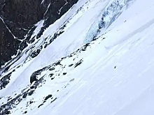 Туристка оказалась погребена под снежной лавиной в российском регионе