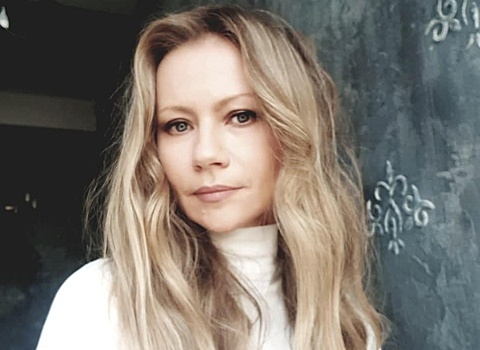 Мария Миронова показала годовалому сыну Санкт-Петербург