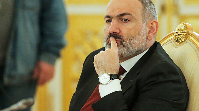 Пашинян хочет стать армянским Патриархом Никоном