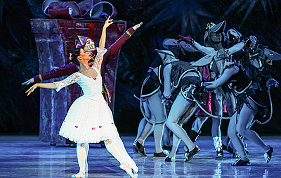 "Щелкунчики" на любой вкус: на льду и на сцене, в особняке, в церкви и не только