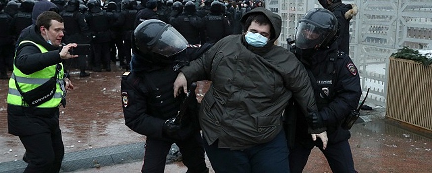 Эксперт призвал Госдуму РФ обратить внимание на участие детей в митингах