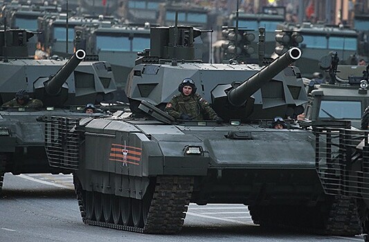 Названы сроки серийного производства танков "Армата"
