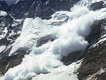 Лавина сошла на горнолыжном курорте в Швейцарии