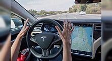 Автопилот Tesla сможет распознавать сигналы светофоров и дорожные знаки