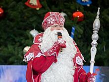 В Барнаул прибыл поезд с Дедом Морозом из Великого Устюга