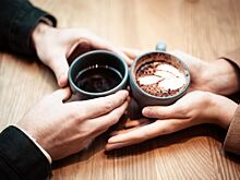 Как понять, что мужчина флиртует, а не просто вежлив с вами