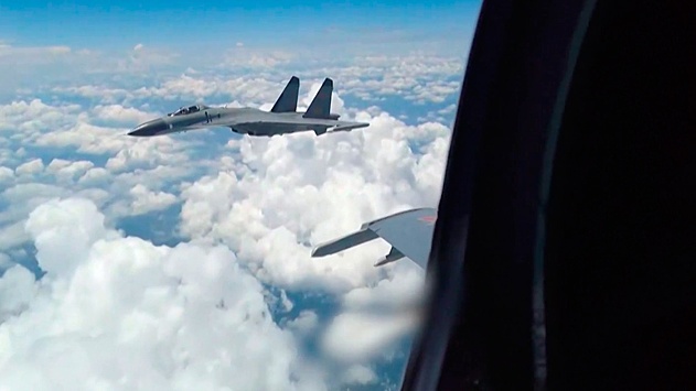 ВВС и ВМС Китая на учениях вокруг Тайваня отработали совместное блокирование