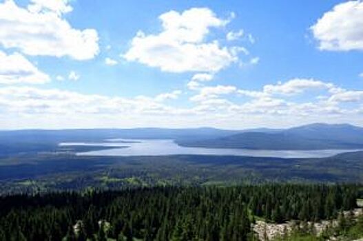 Озеро Зюраткуль назвали одним из самых красивейших мест в России
