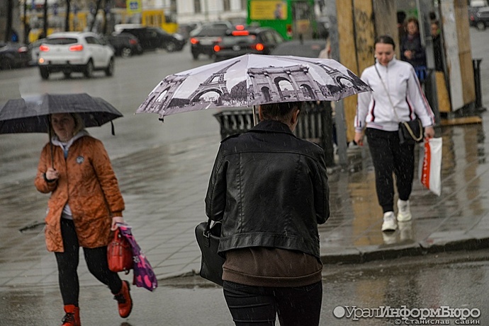 Фобос: «ржавый дождь» накроет Екатеринбург и Челябинск