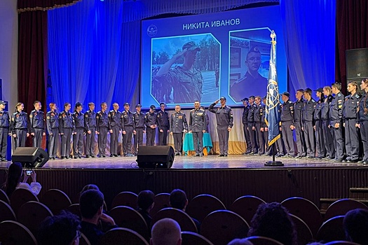 В клубе юных летчиков, космонавтов и десантников Костромы прошел первый выпуск