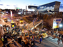 Бетонная балка упала на автомобиль на Рублево-Успенском шоссе