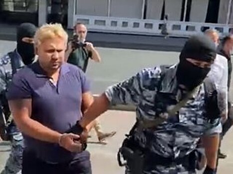 «Смена имиджа не помогла»: в Ялте поймали бизнесмена из Башкирии, который украл почти полмиллиарда рублей