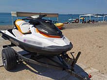 В Приморье пьяный мужчина на гидроцикле сбил двух девочек