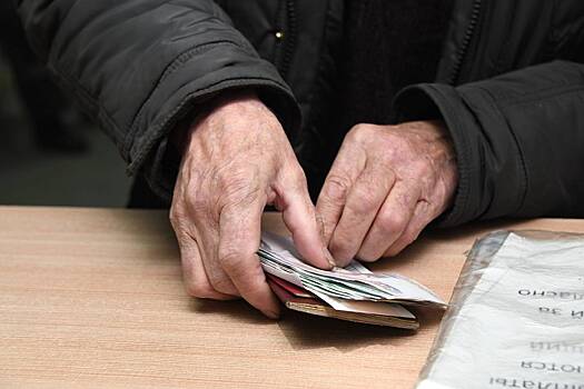 Мошенники выманили у москвича 24 миллиона рублей