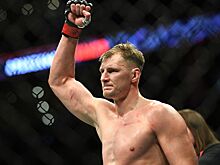 Россиянин Волков одержал третью победу подряд в UFC