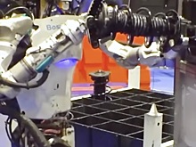 Boston Dynamics показала робота Atlas, носящего тяжёлые автомобильные детали