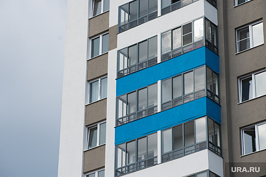 Вице-мисс Тюмени и ее подруг избил продавец сантехники