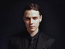 Ваня Дмитриенко — «Шёлк»: текст песни, смысл, интересные факты