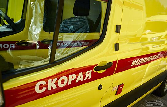 Подмосковным больницам передали еще 50 отремонтированных машин скорой помощи