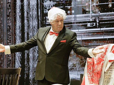 SHOT: билеты на спектакль с участием Ефремова раскупили за 4 часа