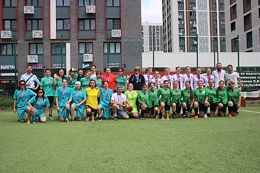 Женская футбольная команда ЛНР завоевала серебро на Кубке регионов в Москве