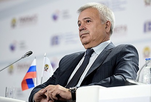 Алекперов рассказал о завершении падения цен на нефть