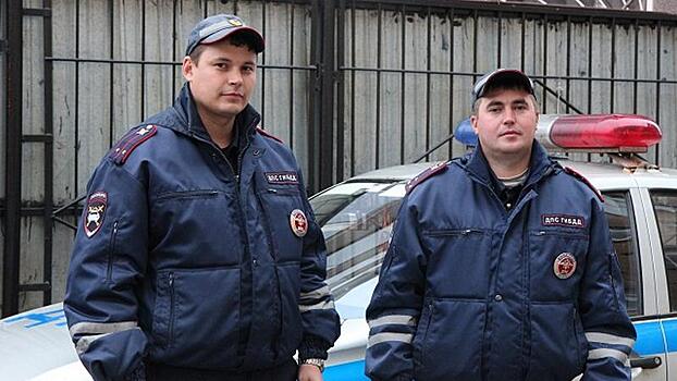 В Вологодском районе двое мужчин подшофе с ножами напали на госавтоинспекторов