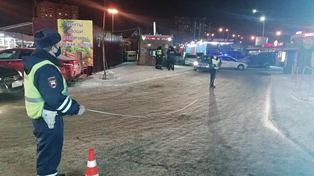 В Екатеринбурге двухлетняя девочка стала жертвой ДТП