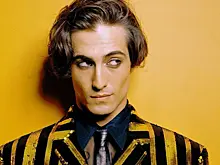 Солист Maneskin снялся обнаженным