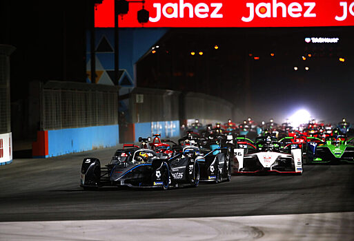 Мортара выиграл вторую гонку этапа Формулы-Е в Саудовской Аравии, Джовинацци — 21-й