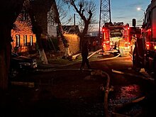 Пожар ликвидирован в бане и на крышах домов в Оренбурге