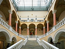 Яндекс и МГУ подготовят специалистов с навыками работы с нейросетями