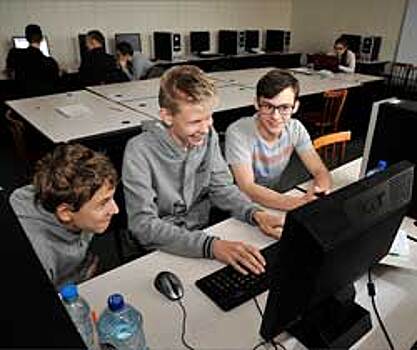Школьники из Челябинска стали лучшими программистами страны
