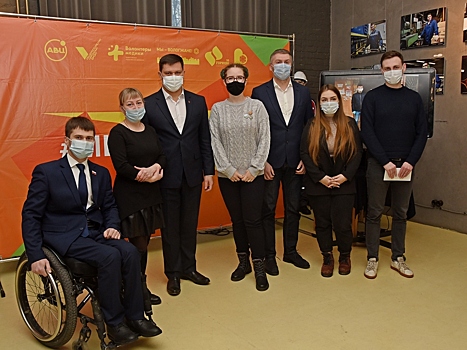 Около 500 волонтеров помогают жителям справляться с пандемией коронавирусной инфекции в Вологде 