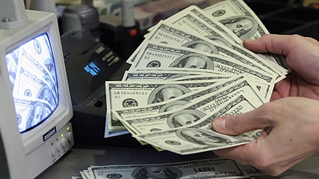 Россиянам назвали нюансы при покупке долларов