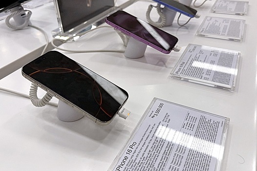 Россиянам посоветовали купить iPhone до падения рубля