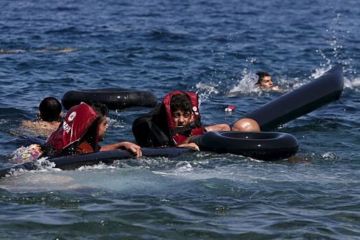 Около 50 мигрантов погибли у берегов Ливии
