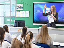 В Госдуме решили защитить учителей от увольнений за публикации в соцсетях