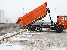 В Нарьян-Маре и поселке Искателей ведутся работы по уборке и вывозу снега