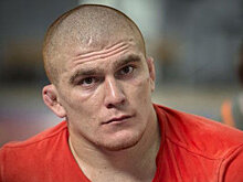 Евлоев победил на ЧР по греко-римской борьбе в весе до 98 кг